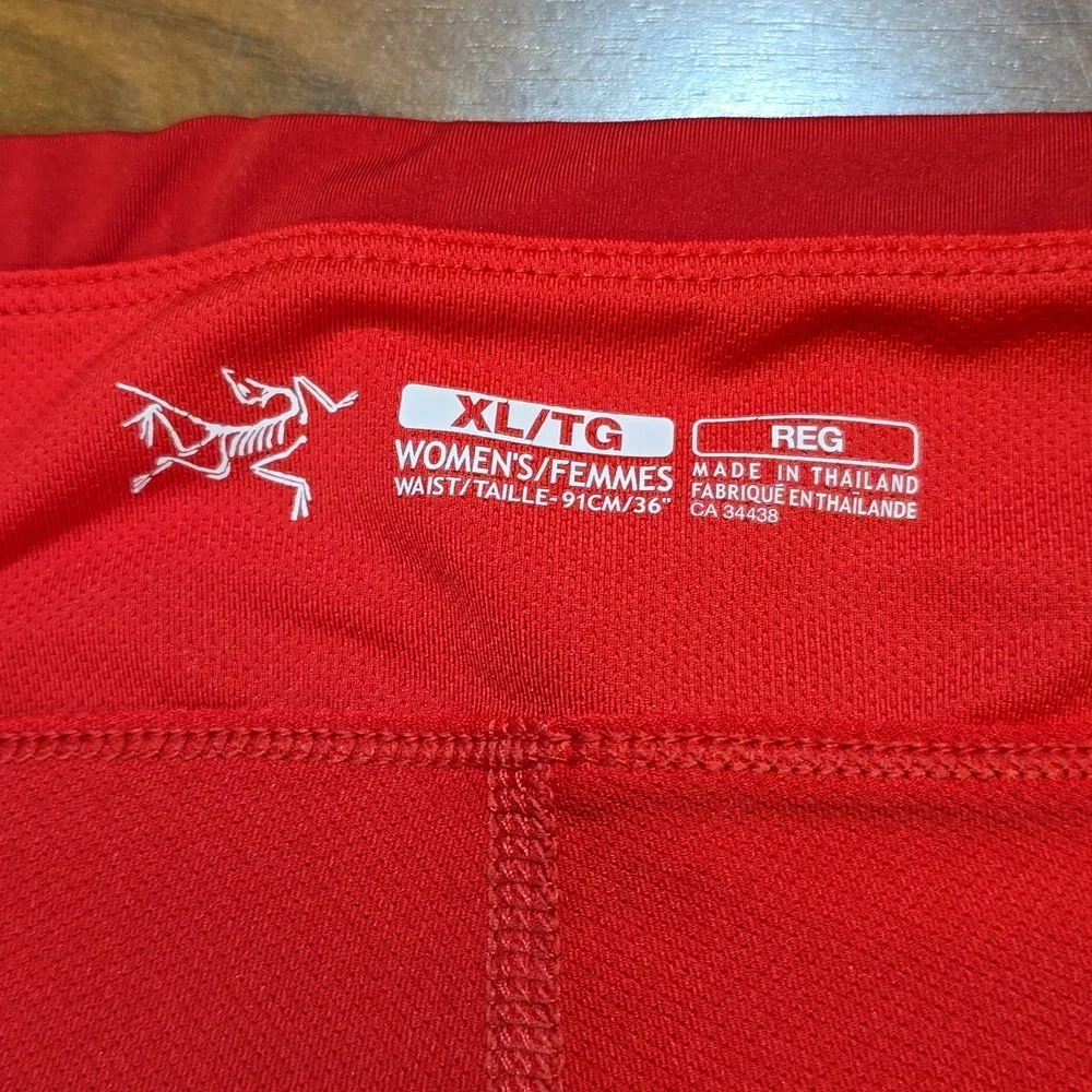 Arc'teryx Red Skort - Picture 4 of 8